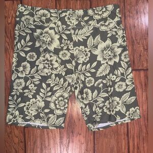 Terra & Sky green floral biker bike shorts woman’s XXl